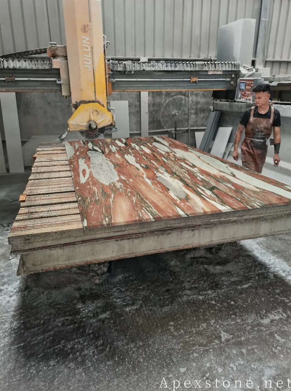 Rosa_Norvegia_Marble_countertops_slab_cutting_2_251